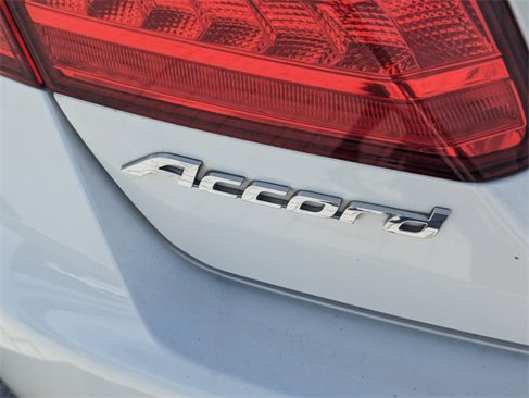 Used 2015 Honda Accord EX-L image 10
