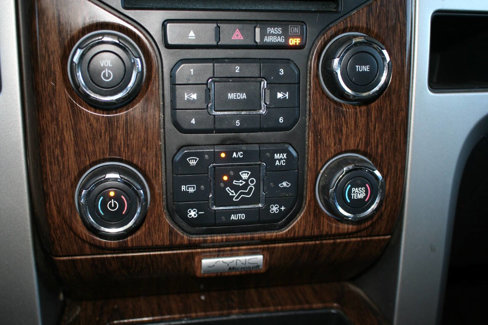 Used 2013 Ford F150 Lariat w/ Luxury Equipment Group image 22
