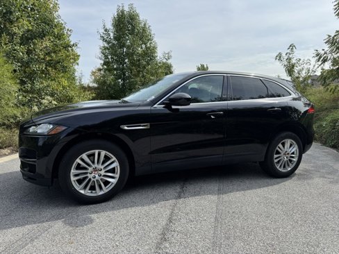Used 2020 Jaguar F-PACE Prestige image 9