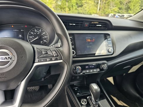 Used 2021 Nissan Kicks SV image 24