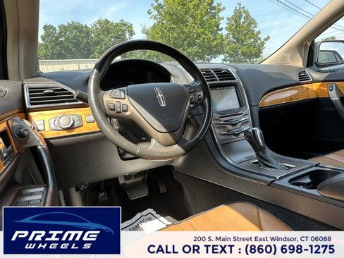 Used 2011 Lincoln MKX AWD w/ 102A Rapid Spec Order Code image 17