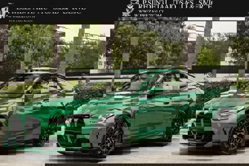 Used 2022 BMW M4 Coupe image 1