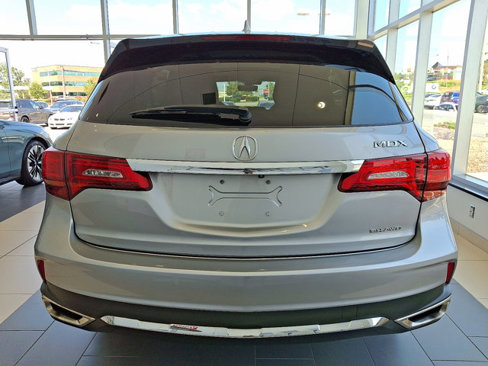 Used 2020 Acura MDX SH-AWD image 5