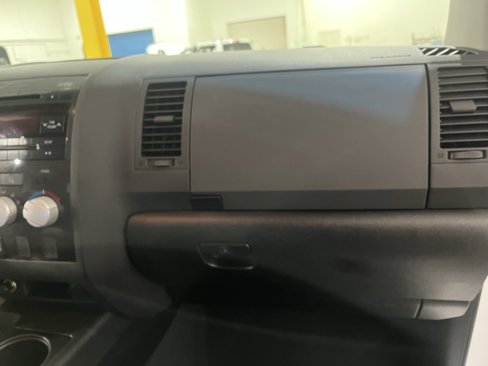 Used 2010 Toyota Tundra 4x4 Double Cab image 20