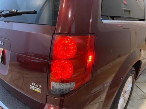 Used 2019 Dodge Grand Caravan SXT image 83