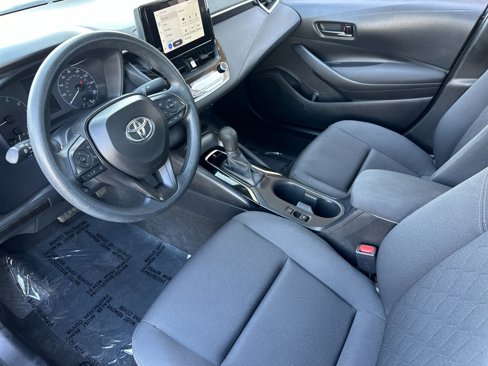 Used 2024 Toyota Corolla LE image 9