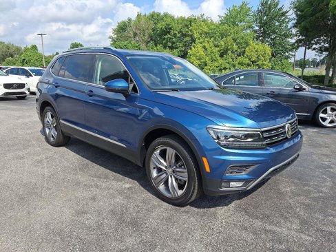 Used 2018 Volkswagen Tiguan SEL Premium image 1