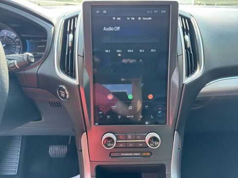 Used 2022 Ford Edge SEL w/ Convenience Package image 10