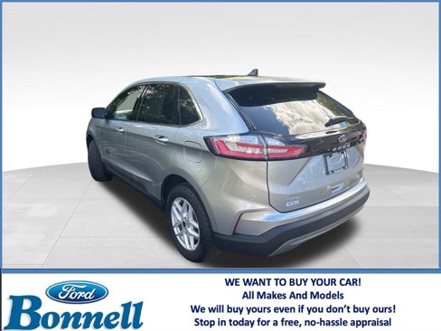Used 2023 Ford Edge SEL w/ Convenience Package image 3