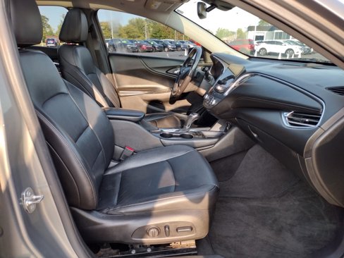 Used 2018 Chevrolet Malibu LT image 10