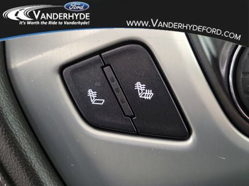 Used 2015 GMC Sierra 1500 SLE w/ SLE Value Package image 28