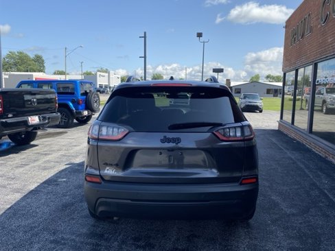 Used 2023 Jeep Cherokee Altitude Lux image 6