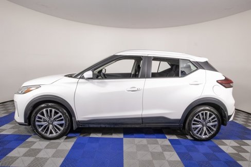 Used 2024 Nissan Kicks SV image 8