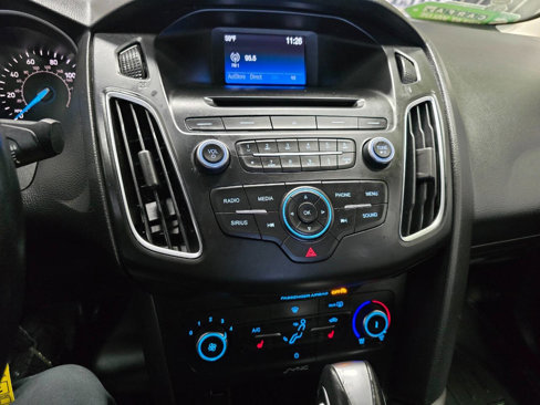 Used 2016 Ford Focus SE w/ Equipment Group 201A image 21