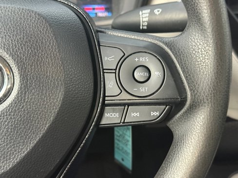 Used 2021 Toyota Corolla L image 15