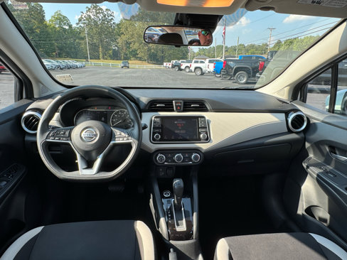 Used 2022 Nissan Versa SV image 17
