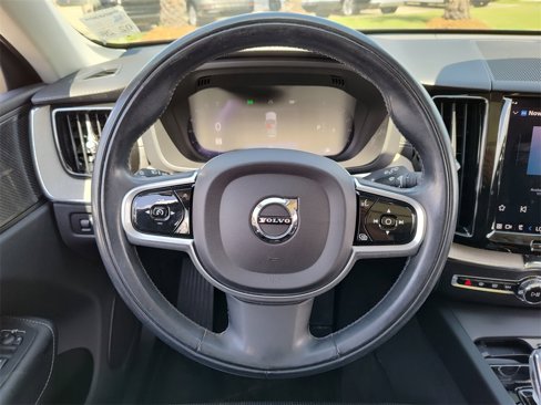 Used 2022 Volvo XC60 B5 Inscription w/ Advanced Package image 28