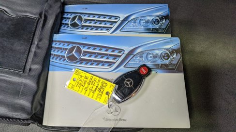 Used 2008 Mercedes-Benz SL 550 image 32