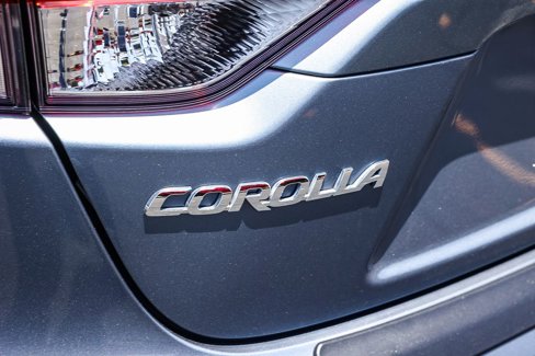 Used 2022 Toyota Corolla LE image 9