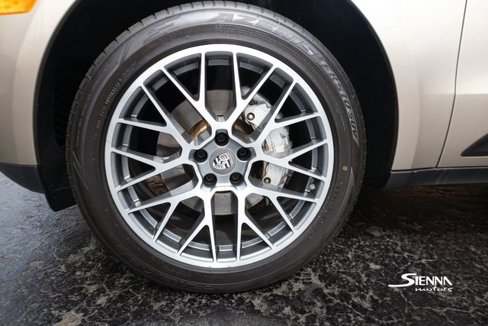 Used 2017 Porsche Macan S image 38