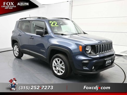 Used 2022 Jeep Renegade Latitude image 2