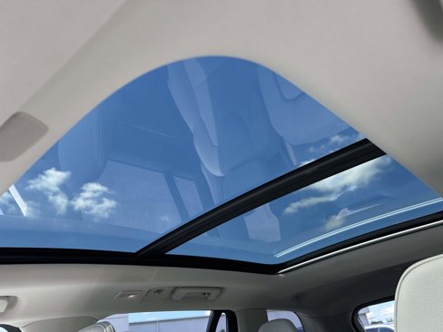 Certified 2024 Volvo XC90 B5 Core w/ Protection Package Premier image 11