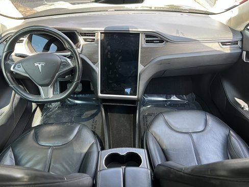 Used 2014 Tesla Model S P85 image 28