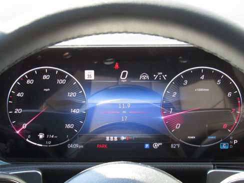 New 2026 Mercedes-Benz GLB 250 4MATIC image 24