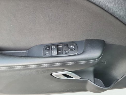Used 2023 Dodge Challenger SXT image 19
