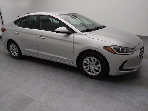 Used 2018 Hyundai Elantra SE w/ Cargo Package image 11