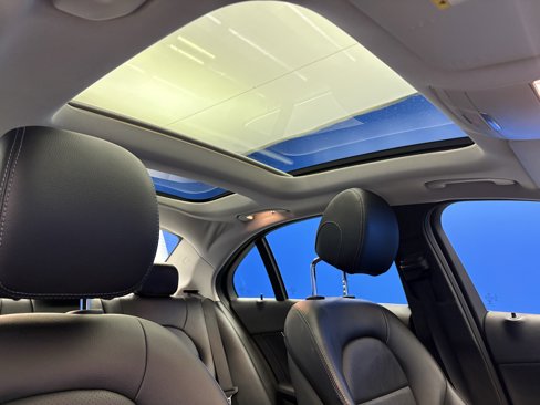 Used 2016 Mercedes-Benz C 300 Sedan image 26