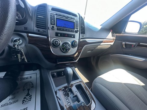 Used 2011 Hyundai Santa Fe GLS image 28