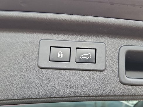 Used 2020 Subaru Forester Premium image 7