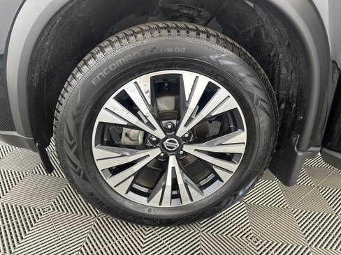 Used 2021 Nissan Rogue SV image 13