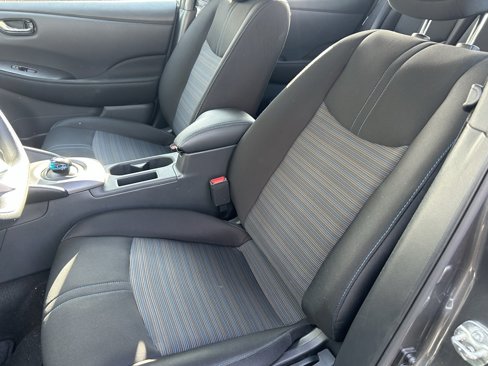 Certified 2024 Nissan Leaf S image 20
