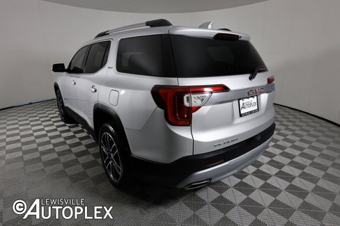 Used 2020 GMC Acadia SLT w/ Driver Alert Package II image 10