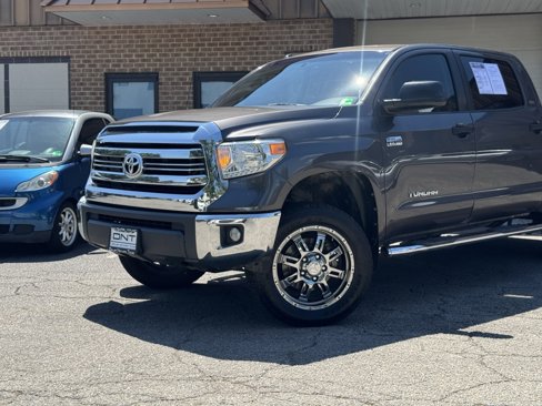 Used 2016 Toyota Tundra SR5 image 2