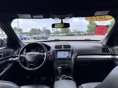 Used 2018 Ford Explorer XLT w/ Equipment Group 202A image 24