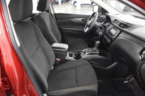 Used 2021 Nissan Rogue Sport S image 18