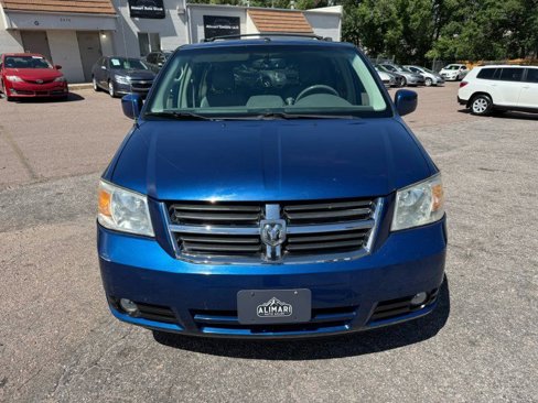Used 2010 Dodge Grand Caravan SXT image 2