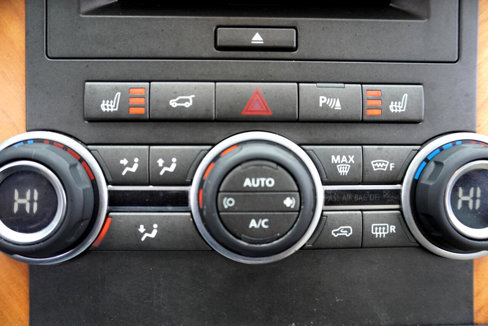 Used 2012 Land Rover Range Rover Sport HSE LUX image 19