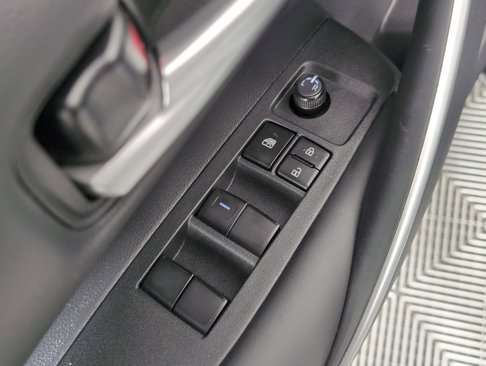 Used 2024 Toyota Corolla SE image 14