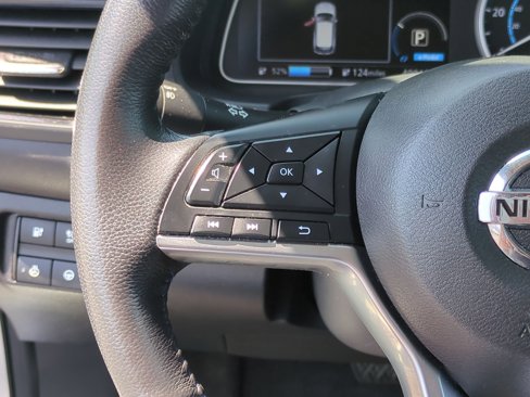 Used 2022 Nissan Leaf SL Plus image 18