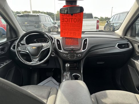 Used 2019 Chevrolet Equinox LT w/ Driver Convenience Package image 19