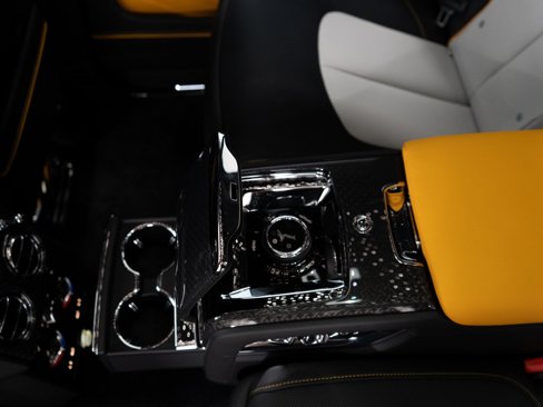 New 2025 Rolls-Royce Cullinan Black Badge image 29