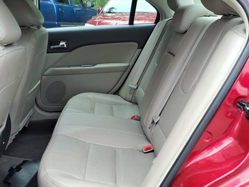 Used 2011 Ford Fusion SEL image 8