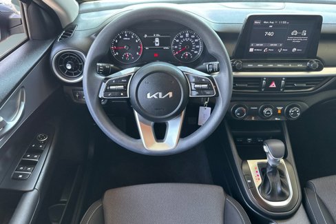 Used 2023 Kia Forte LXS w/ LXS Technology Package image 28