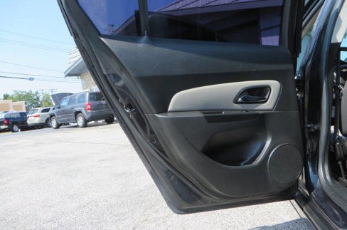 Used 2013 Chevrolet Cruze LS image 37