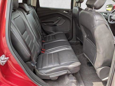 Used 2019 Ford Escape Titanium image 23