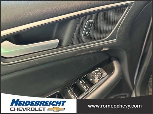 Used 2018 Ford Edge SEL w/ Equipment Group 201A image 17